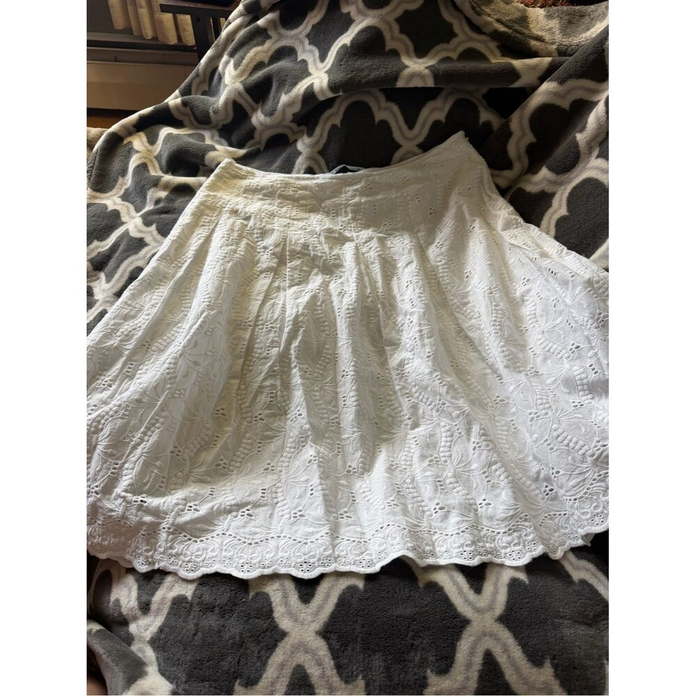 Tahari White Eyelet Circle Skirt